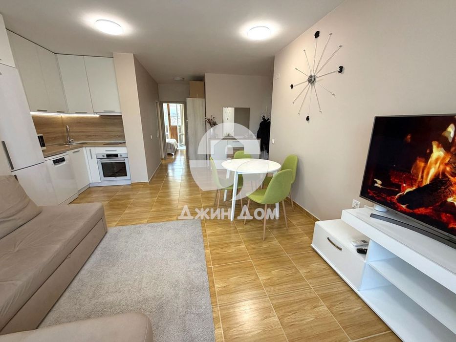 Продава се Тристаен апартамент в Свети Влас - 100 кв.м за 1377 €/кв.м - Снимка #4