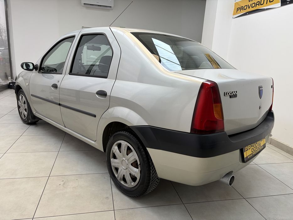 Dacia Logan Berlina 2005/06 Laureate-Posibilitate Rate Auto