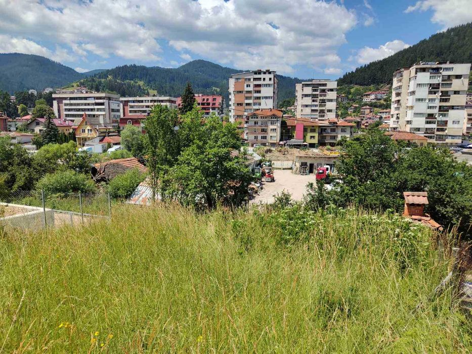 Парцел с одобрен ПУП