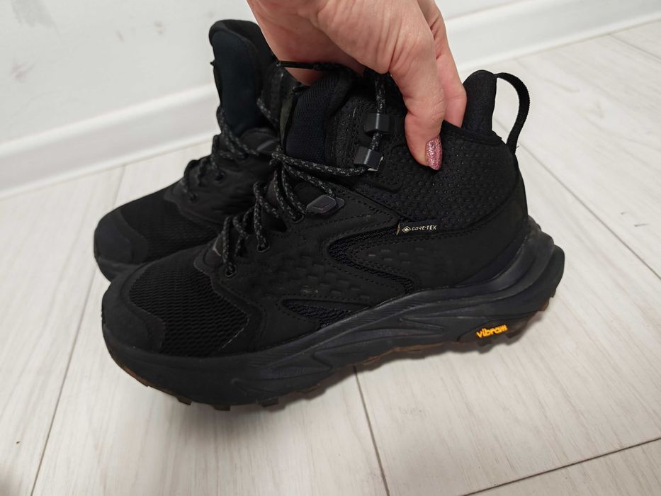 Оригинални дамски маратонки и туристически обувки - Р-ри 37, 37.5 и 38, Nike, Hoka, Under Armour Adidas