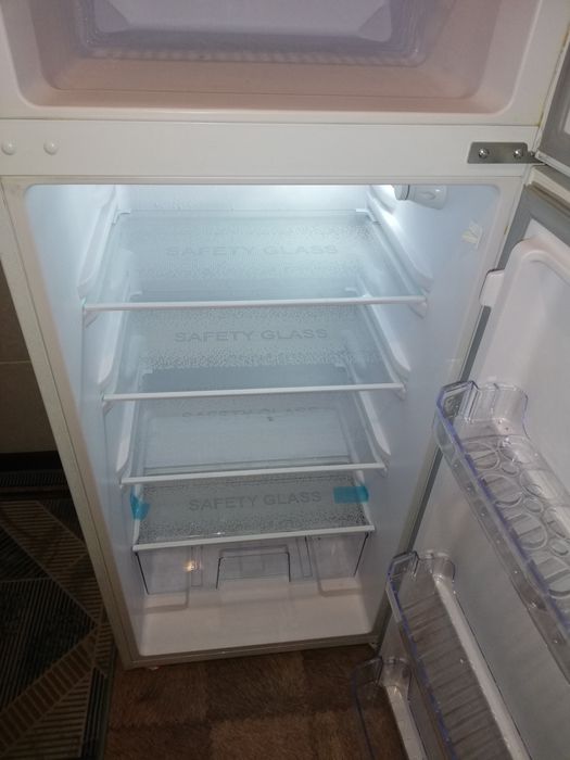 Продам новый холодильник