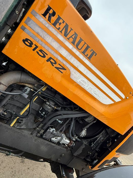 Vând tractor Renault 815
