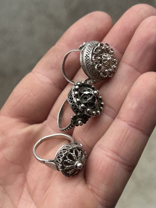 Продавам Пръстени