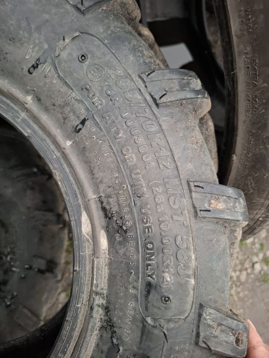 Vand 2 anvelope atv  255/70-12 bune dot 2020
