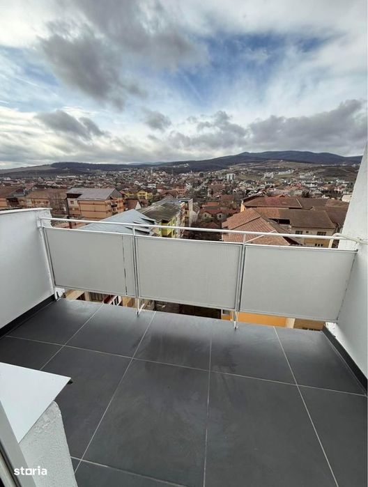 De vanzare Apartament 2 camere, zona Cetate.
