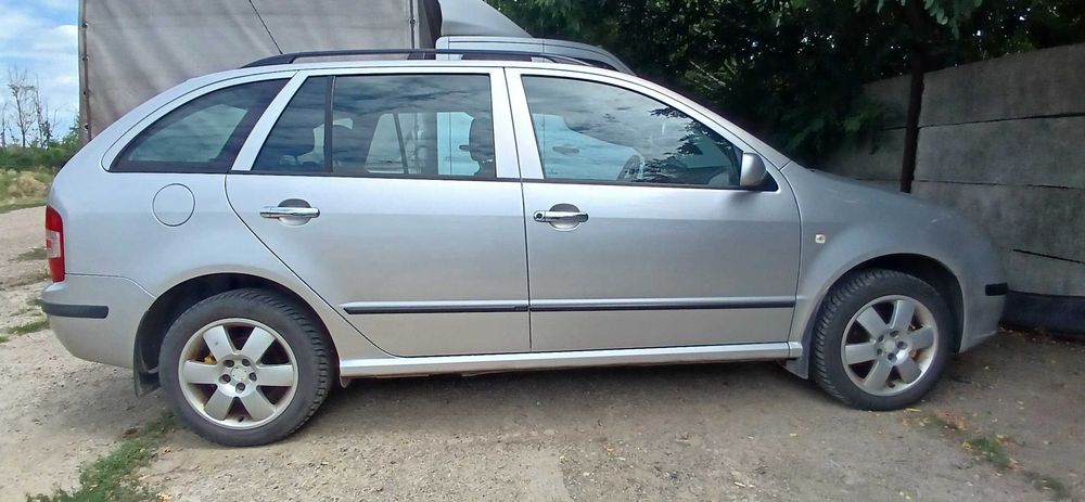 Skoda Fabia 2005 benzina