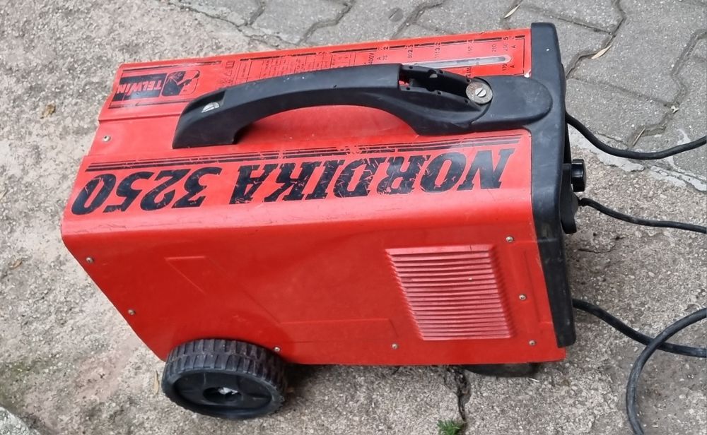 Продавам електрожен.