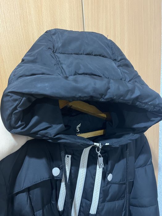 Пальто зимнее женское.