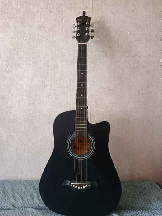 Продам гитару  rockstar