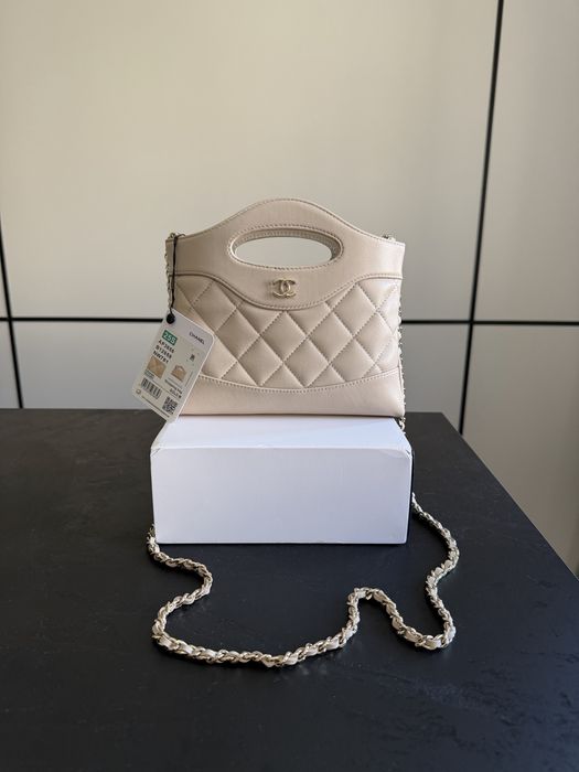 Chanel Vanity Caviar чанти