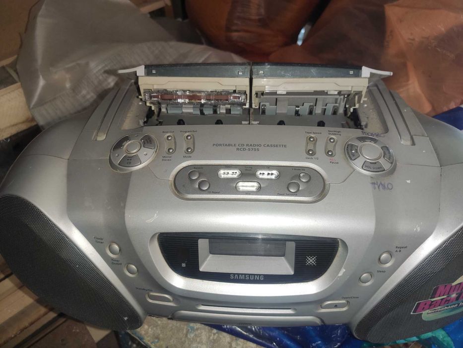 Магнитофон Samsung RSD-S75S