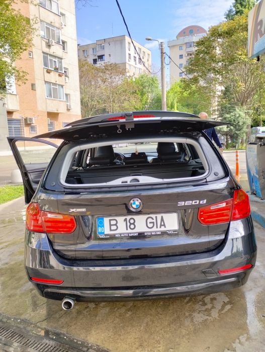 BMW 320D X Drive