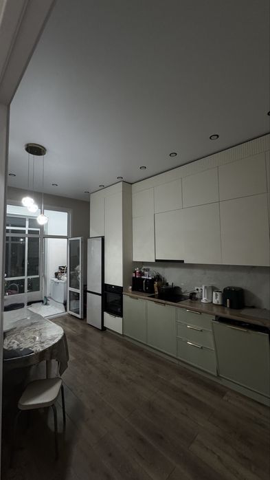Продам квартиру 3 -х комнатную