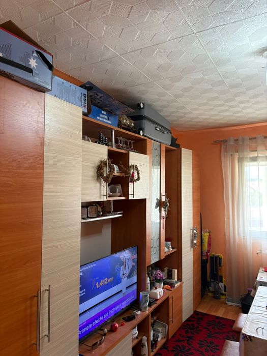 Proprietar vând garsoniera/camera de camin