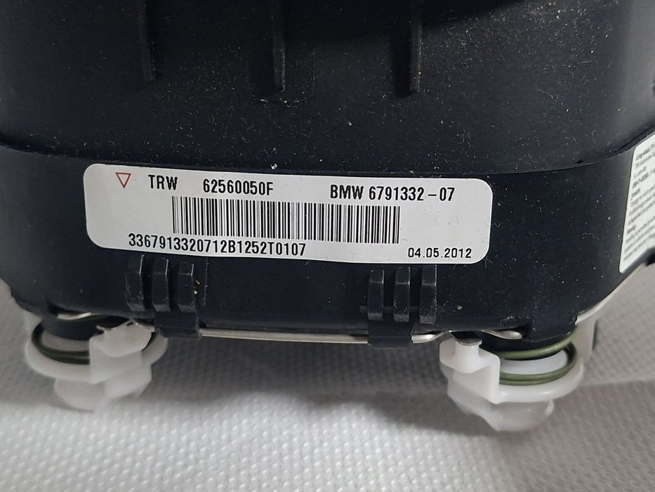 Volan Sport BMW Seria 3 F30 F31 Seria 1 F20 F21 Complet cu Airbag și Comenzi