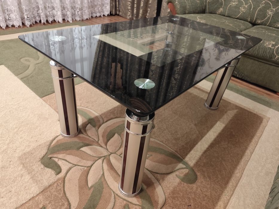 Журналный стол 399 минг сумга срочно сотилади