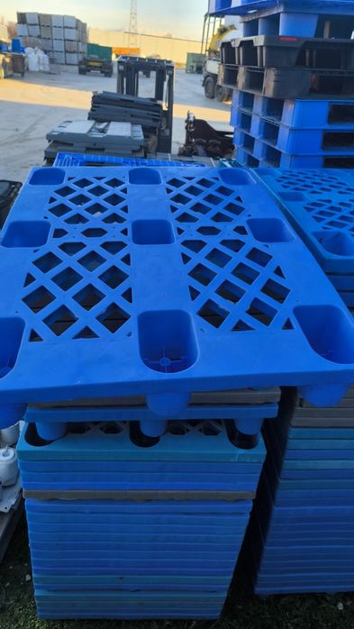 Пластмасови палети 120/80