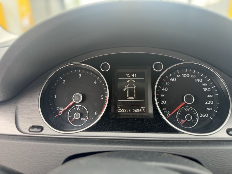 VAND Volkswagen Passat B7 2.0 103 kw