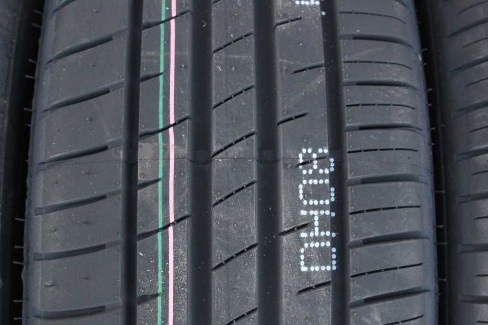 Anvelope vara noi 215/60R16 95V, Doublestar