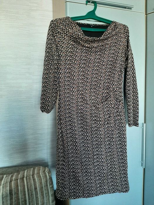 Одежда женская, платья