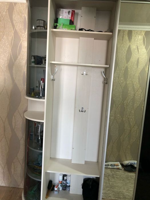 Продам шкаф прихожая
