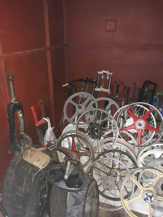 капли и предни вилки за мотопеди