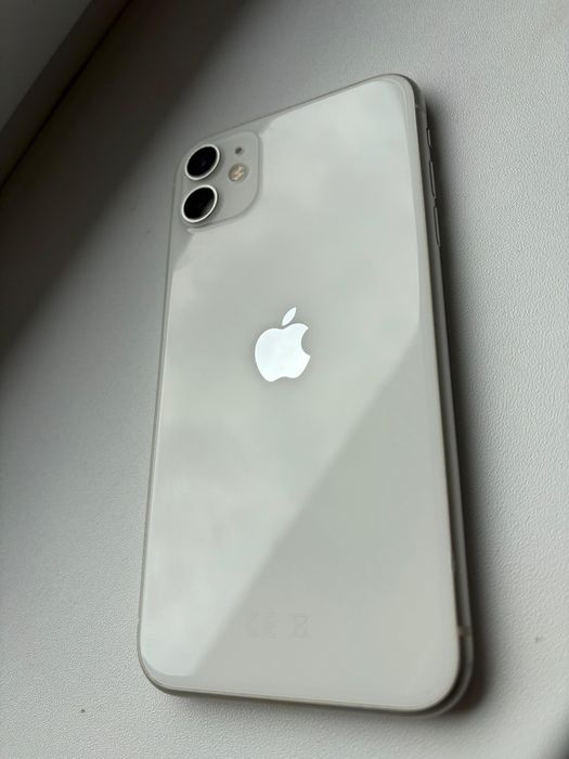 iPhone 11 64GB White – stare excelentă – 750 lei FIX