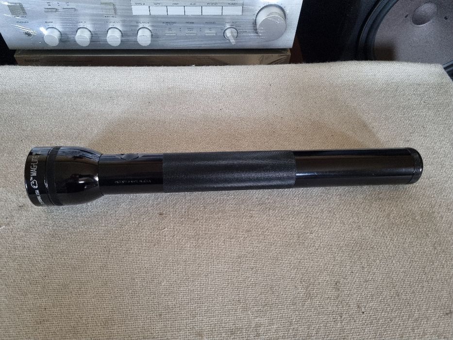 Lanterna Maglite USA. Perfect functionala. Impecabila.