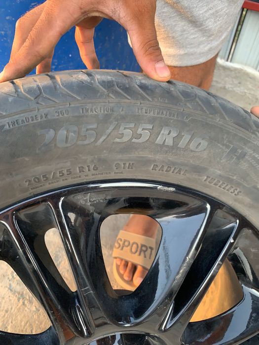 Vand jante 950 de lei negociabil