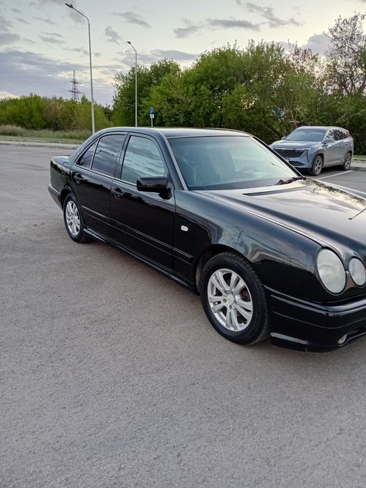 Отличный Мерседес W210 Лупарь