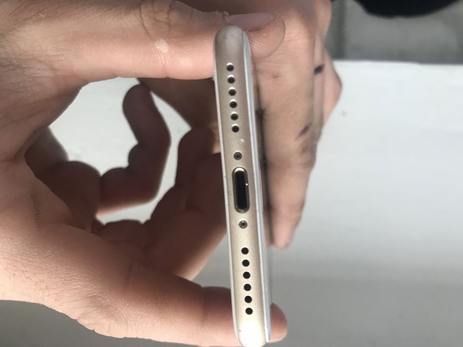 Айфон 7 продам