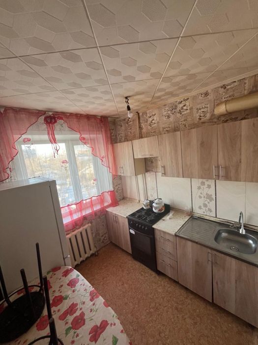 Сдаю двухкомнатную квартиру возле 11школы район КСК