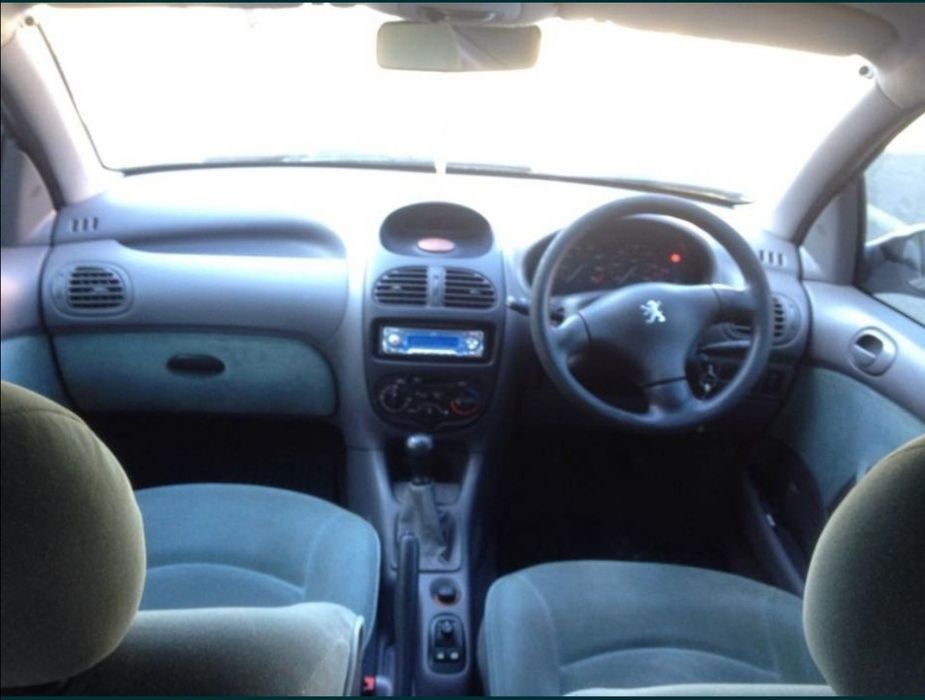 Geam / macara stanga dreapta fata spate peugeot 206 1.4 kfx