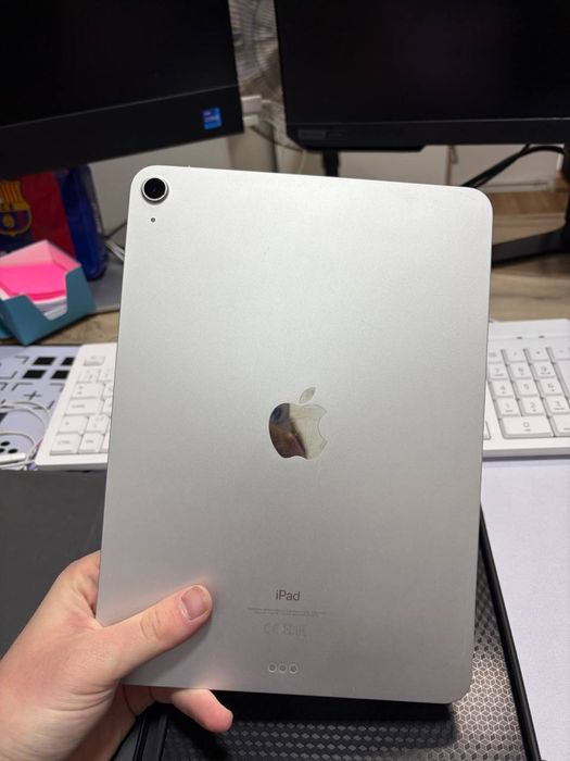 Продаётся Ipad air 4