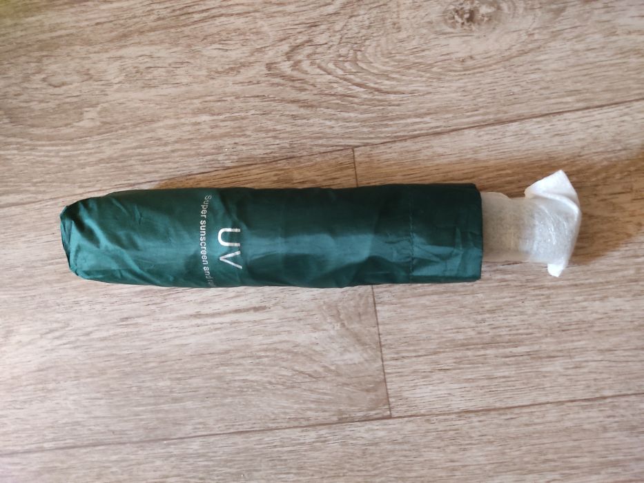 Продам новый  зонтик.