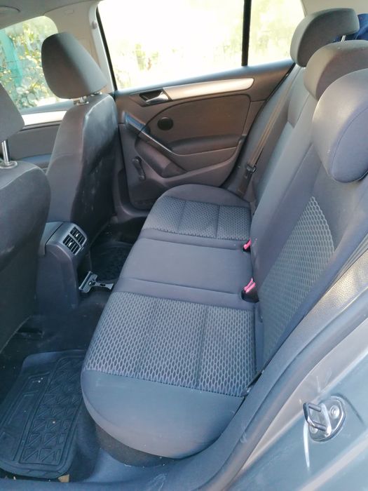 Volkswagen Golf 6 – 1.6 TDI, 105 CP – An 2012