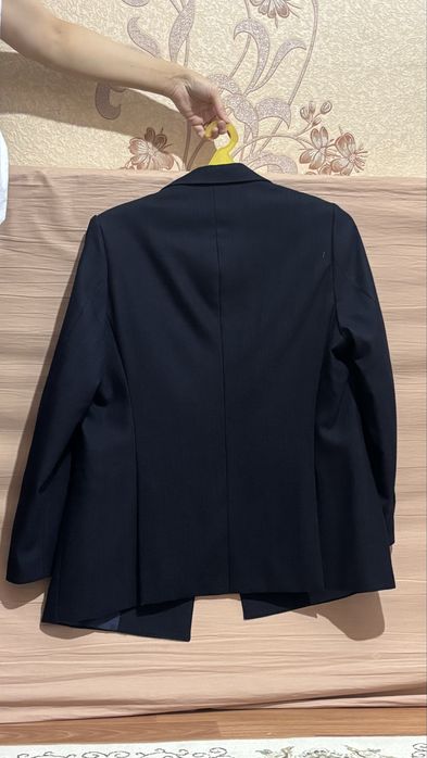 Срочно продам Костюм