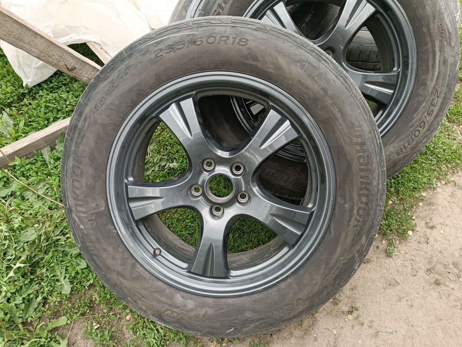 Продам диски с резиной Тойота на 18