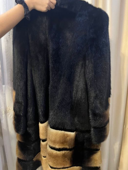 Продам норковую шубу