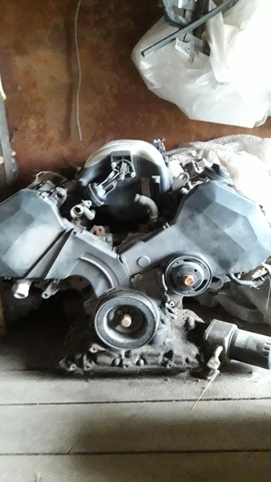 Двигатель ALF 2.4 в нерабочем состоянии