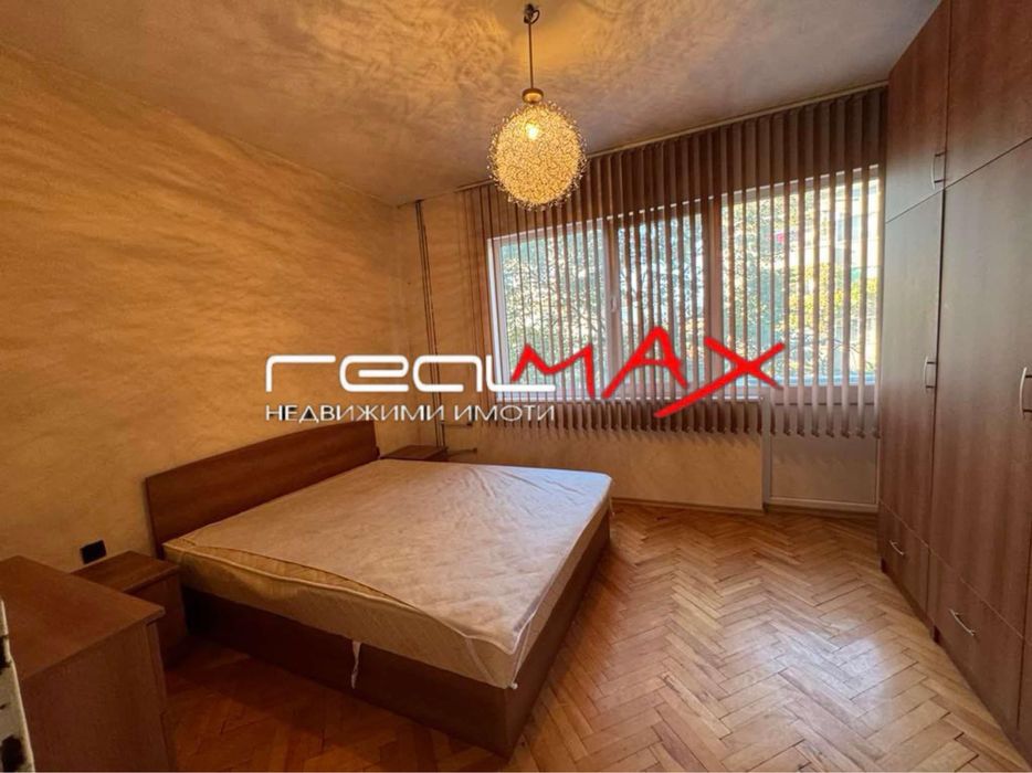 Продава се Тристаен апартамент в Казанлък - 102 кв.м за 1145 €/кв.м - Снимка #4