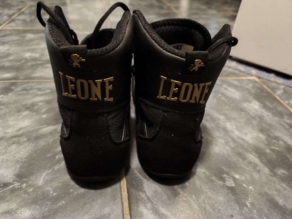 Ghete Leone pentru box . Mărimea 42.