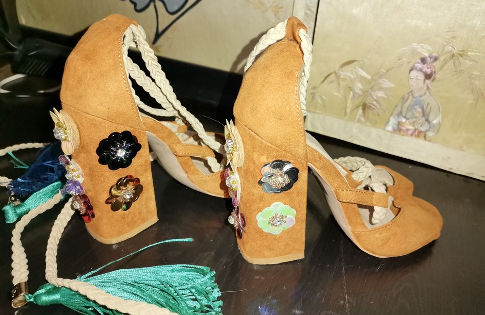 Оригинални обувки на Shoe Aquarium