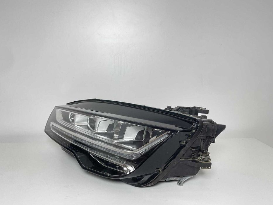 Ляв фар за AUDI A7 4G