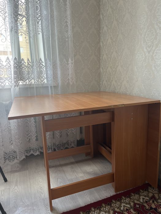 Стол-книжка деревянная