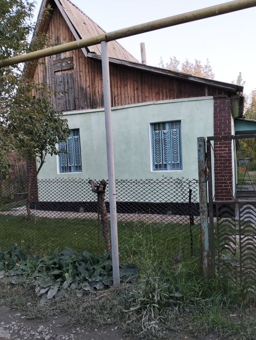 Дачу и 1 комнатную квартиру