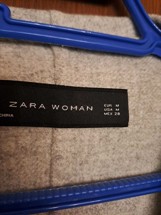 Дамско вълнено палто на ZARA