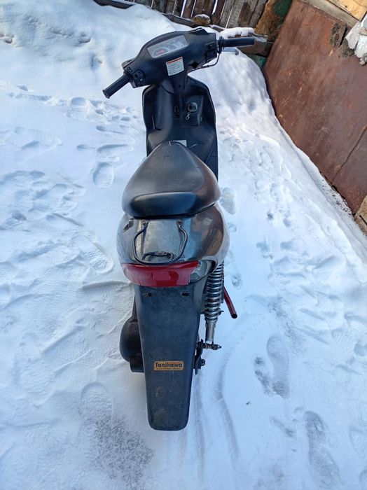 Продам мопед сузуки ледз2