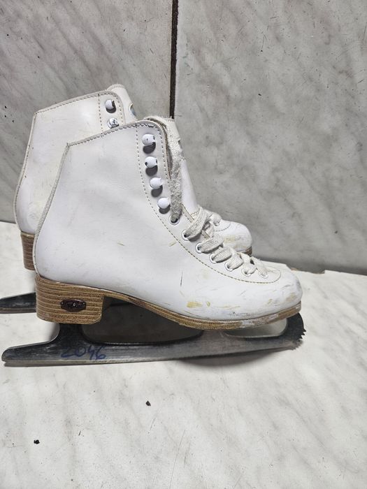 Patine 2046 gheata patinaj artistic Riedell  marime eu  36 (  24 cm)