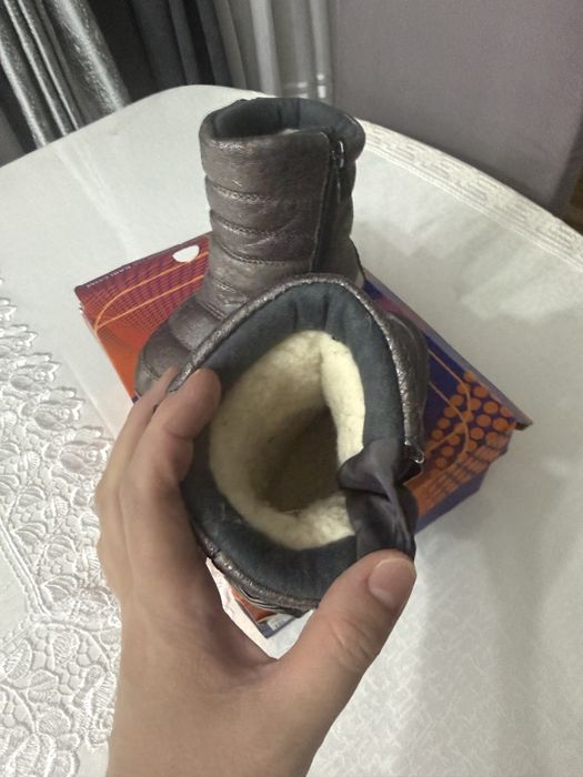 Зимние детские сапоги